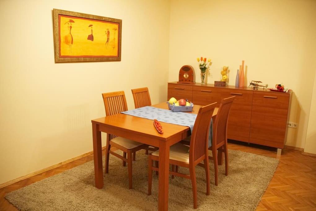 Alegra Apartment In Sofia Downtown エクステリア 写真