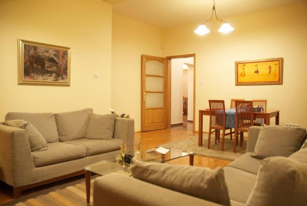 Alegra Apartment In Sofia Downtown エクステリア 写真