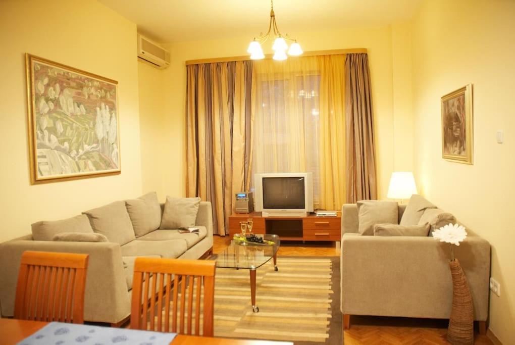 Alegra Apartment In Sofia Downtown エクステリア 写真