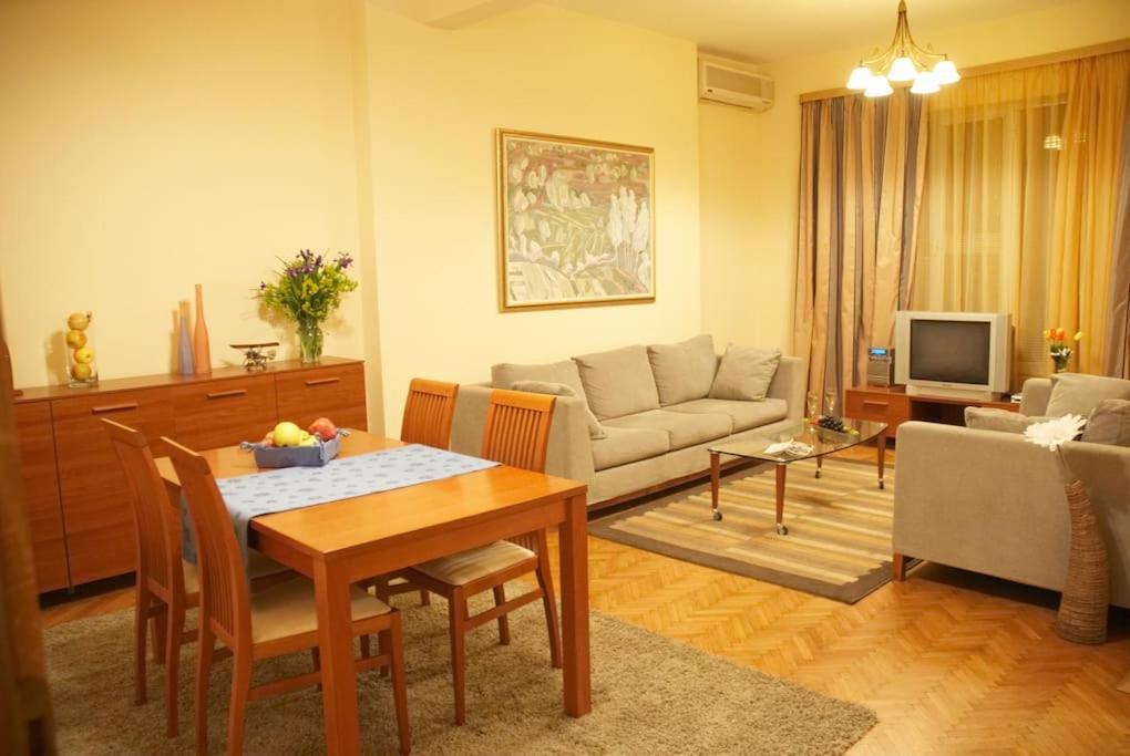 Alegra Apartment In Sofia Downtown エクステリア 写真